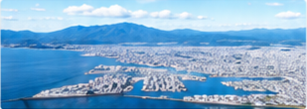 海沿いの街と港